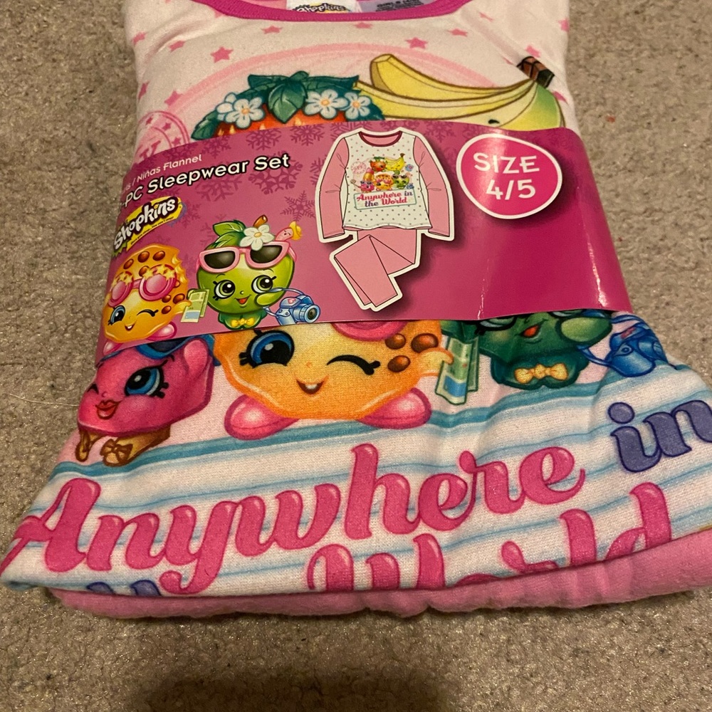 Shopkin sleepwear for girls